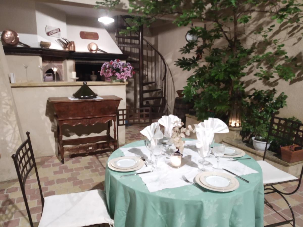 Lauris Le Terebinthe B&B מראה חיצוני תמונה